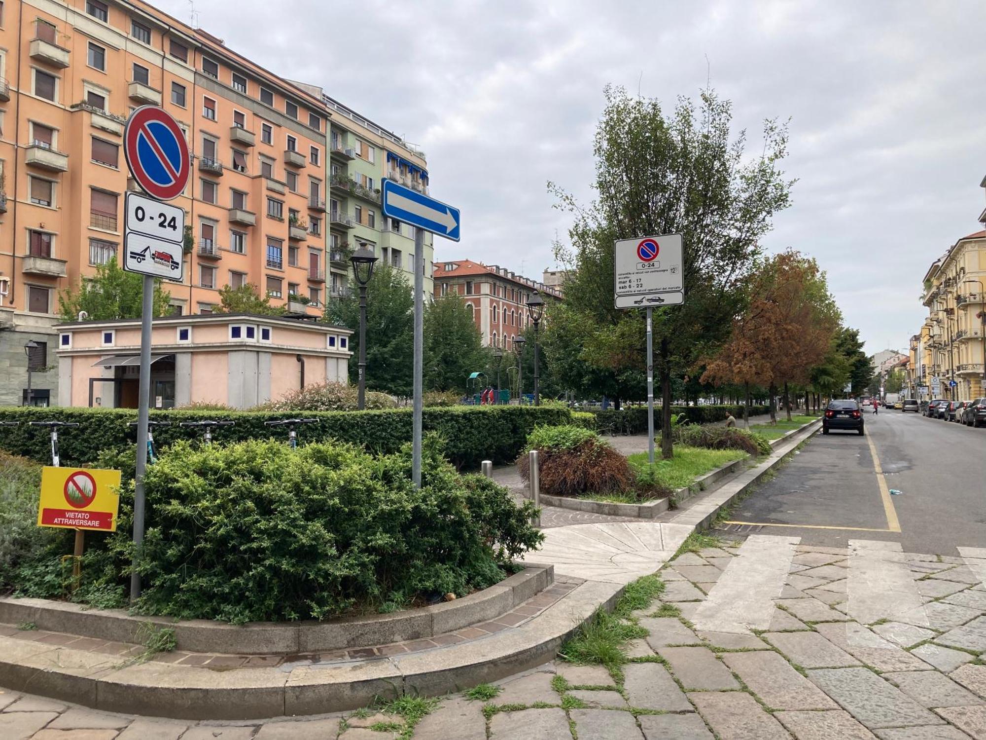 Hotel Calypso Milan Exterior photo